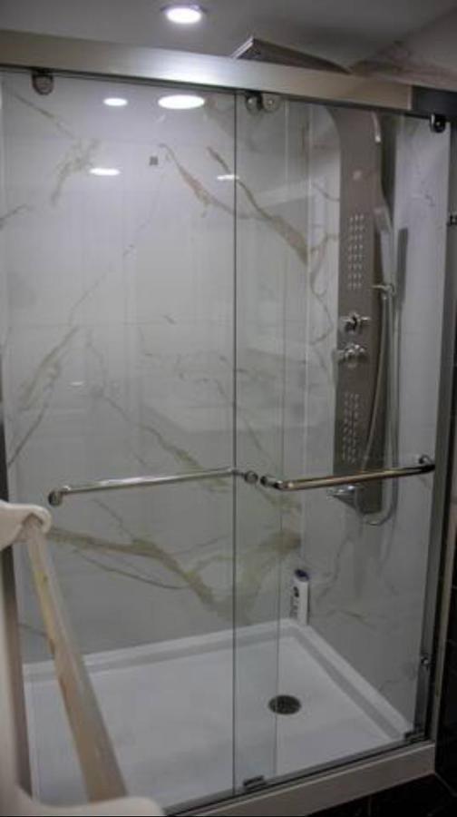 Riz Khan Peaceful Mississauga Home Luaran gambar
